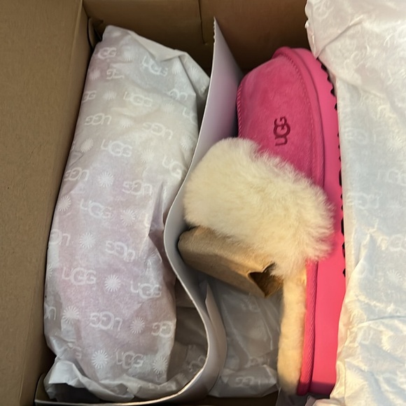 NEW UGG Kids Cozy II - Picture 3 of 5